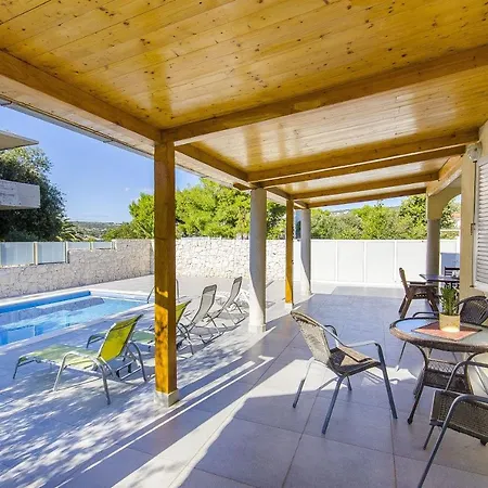 Ferienhaus Vesa Sevid